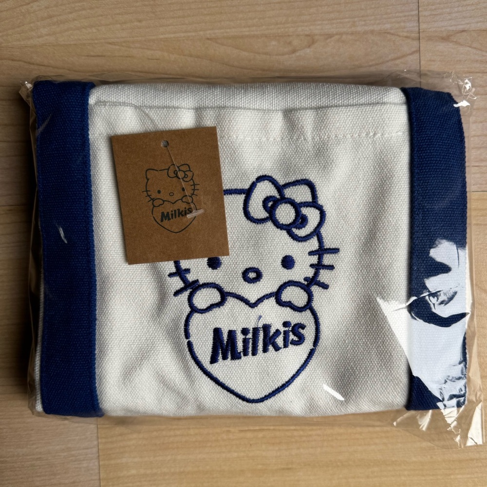 Sanrio Hello Kitty Milkis Tote